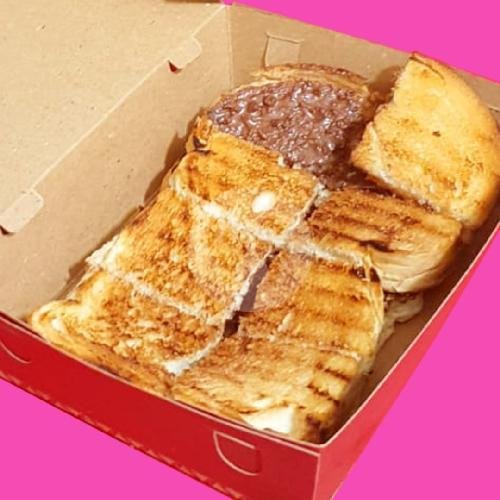 Roti Bakar Cream Cookies menu Pisang Nugget Rajo Rawamangun, Jalan Tenggiri