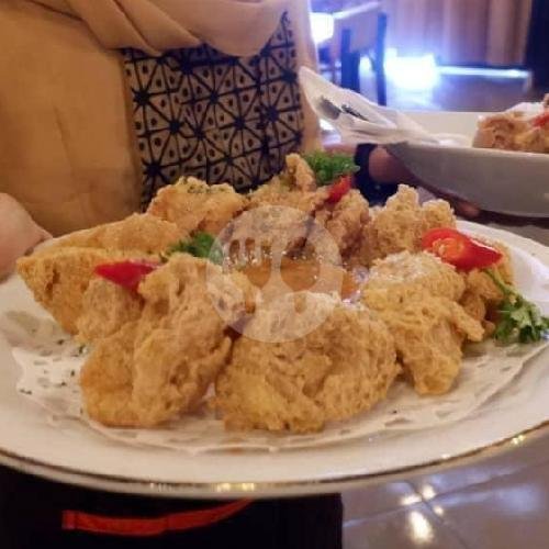 Nasi Ayam Goreng Kampung + Kuah Koro Pedas menu Srengenge Wetan, Banyuwangi