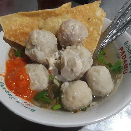EsTeh menu BAKSO URAT CAK EKA AREMA MALANG JATIM