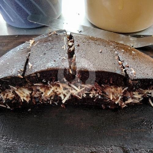 Pandan Spesial menu Martabak Manis Sinar Bulan, Jalan Mastrip