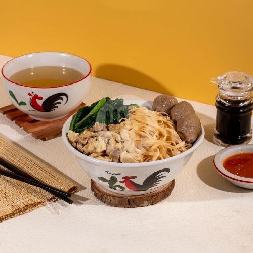 Review Bakmi Boy Santa Cikajang: Mie Lezat dengan Suasana Cozy dan Instagrammable