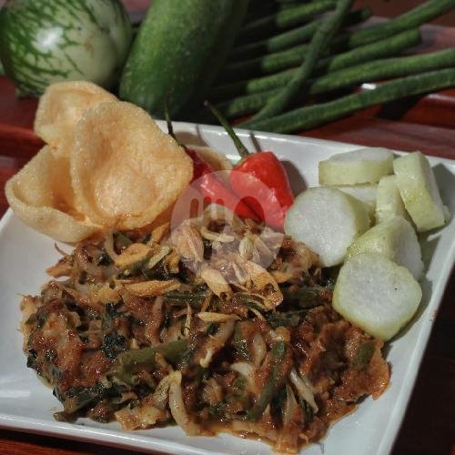 Lotek+Lontong+Tahu menu Lotek Mutiara, Buahbatu