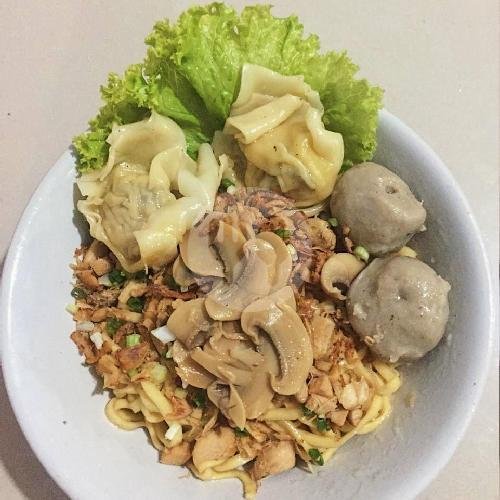 Mie Komplit menu Pangsit Mie Acong, Darmo Permai