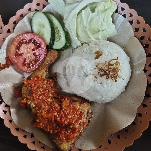 Ayam Penyet Sambal Merah menu Waroeng Ho-Rock