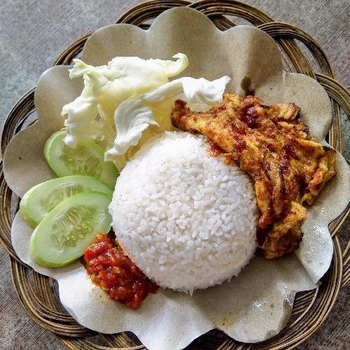 Kelezatan Ayam Bakar Eyang Putri di Bandung: Surga Kuliner yang Wajib Dicoba
