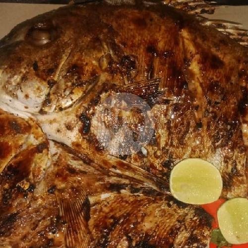 Kakap Bakar menu Ikan Bakar Genteng Bang Jaja, Genteng