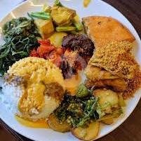 Nasi Ayam Goreng +es Jeruk menu NASI PADANG LAURA MINANG RRI, Piranha Tunjung Sekar