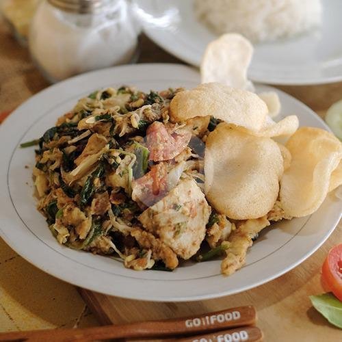 Lontong Opor menu Lotek & Gado-Gado Bu Nur, Palagan