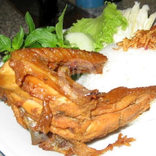 Ayam Penyet Kecil menu Pondok Penyet Al-faza Sidapurna, Sumber Bawang