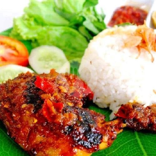 1 ekor AYAM Bakar Utuh menu Ayam Bakar Juara, Pamulang