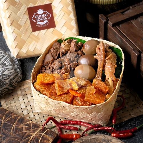 Gudeg Besek 132Rb menu Gudeg Jogja Bu Ani, Depok