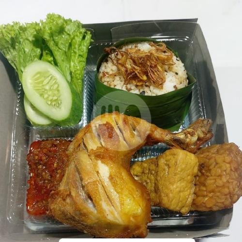 Tutug Oncom 3 menu RM Sunda Prasmanan, Cikajang