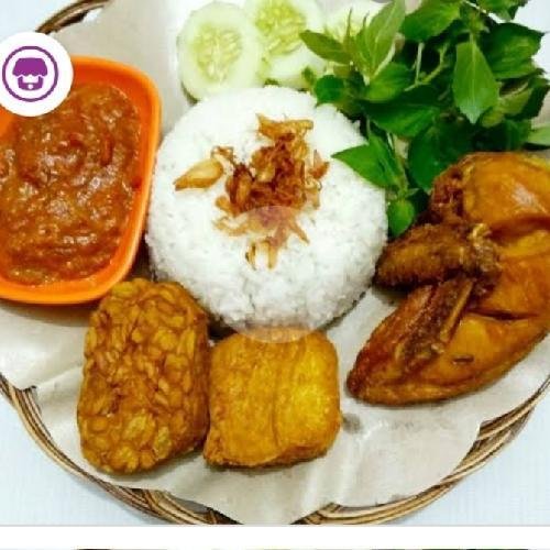 Paket Goreng Medium menu Ayam Dan Ikan Bakar Kang Isep, Kadupugur Raya