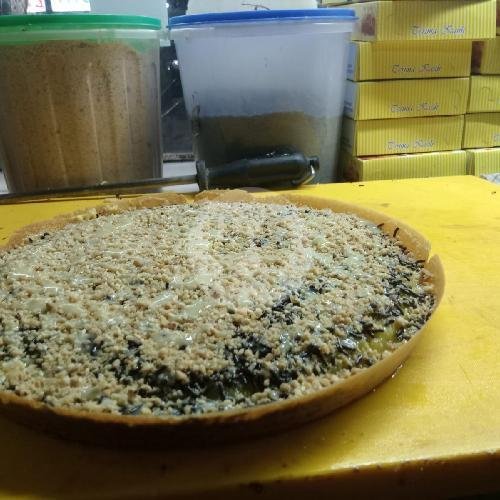 Spesial 1/2 Keju Cheddar + 1/2 Coklat Susu menu Martabak Santiago, Fatmawati