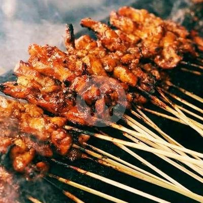 30 Tusuk Sate Ayam Campur Kulit menu Sate Ayam Madura Cak Ali 99, Dungus