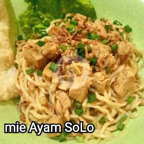 Mie Ayam Hot(Solo  Pedas) menu Rumah Mie MBatoe, Junrejo