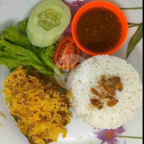 Paket Komplit Goreng menu Warung Pak T, Magelang Tengah