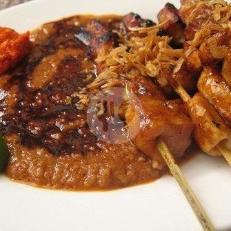 Sate Ayam 25 Tusuk Bumbu Kacang Khas Madura menu Kedai Sate Madura Permata, Permata Biru