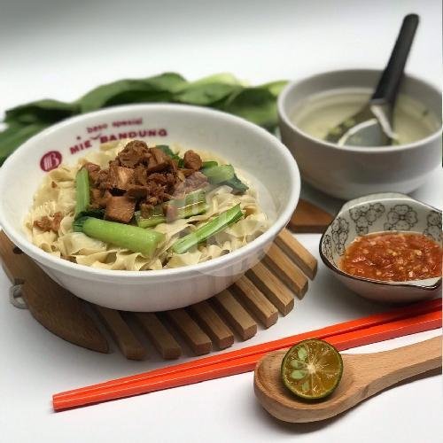 mie besar ayam menu Bakmi Bandung, Tanjung Duren