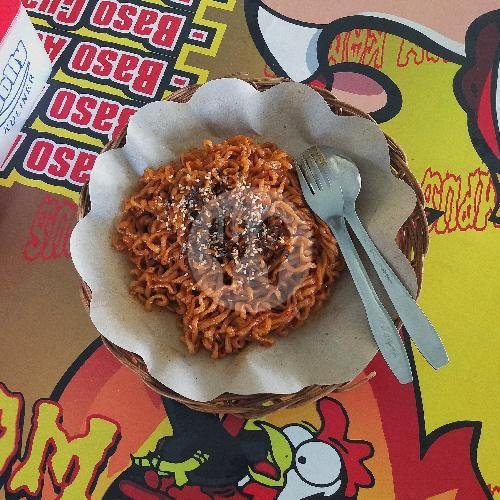 Mie Samyang menu Ayam Geprek Kampus Karanganyar, Letjen Suprapto