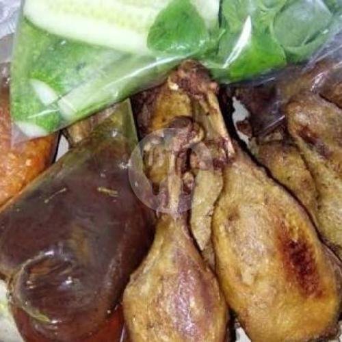 Ayam Goreng menu Nasi Bebek Ibu Juriyah, Bekasi Barat