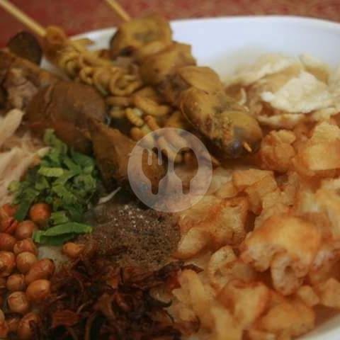 Review Bubur Ayam Bandung Mas Rudi: Kenikmatan Sarapan di Cirebon