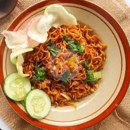 Steak Ayam Viral menu Warung Indomie Sunaryo & Sosis Bakar Tara, Bandengan Utara 2