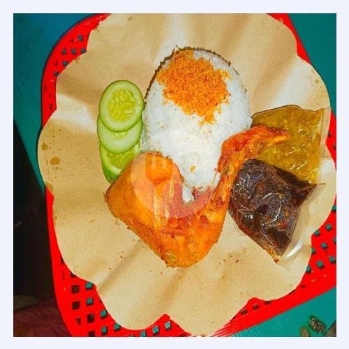 Nasi Ayam Bungkus kertas menu Nasi Bebek Legenda Madura, Bendungan Hilir