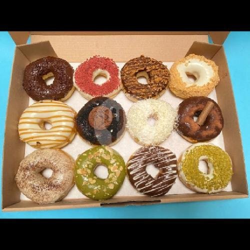 box isi 3 menu Timi Donat