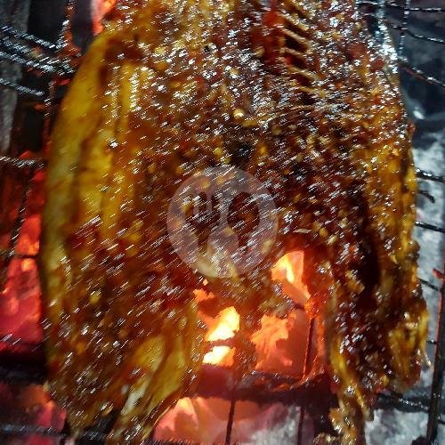 Paket B Ikan Bakar menu Cak Lutfi Sari Laut Ikan Bakar Situbondo, Food Terrace Mastrip