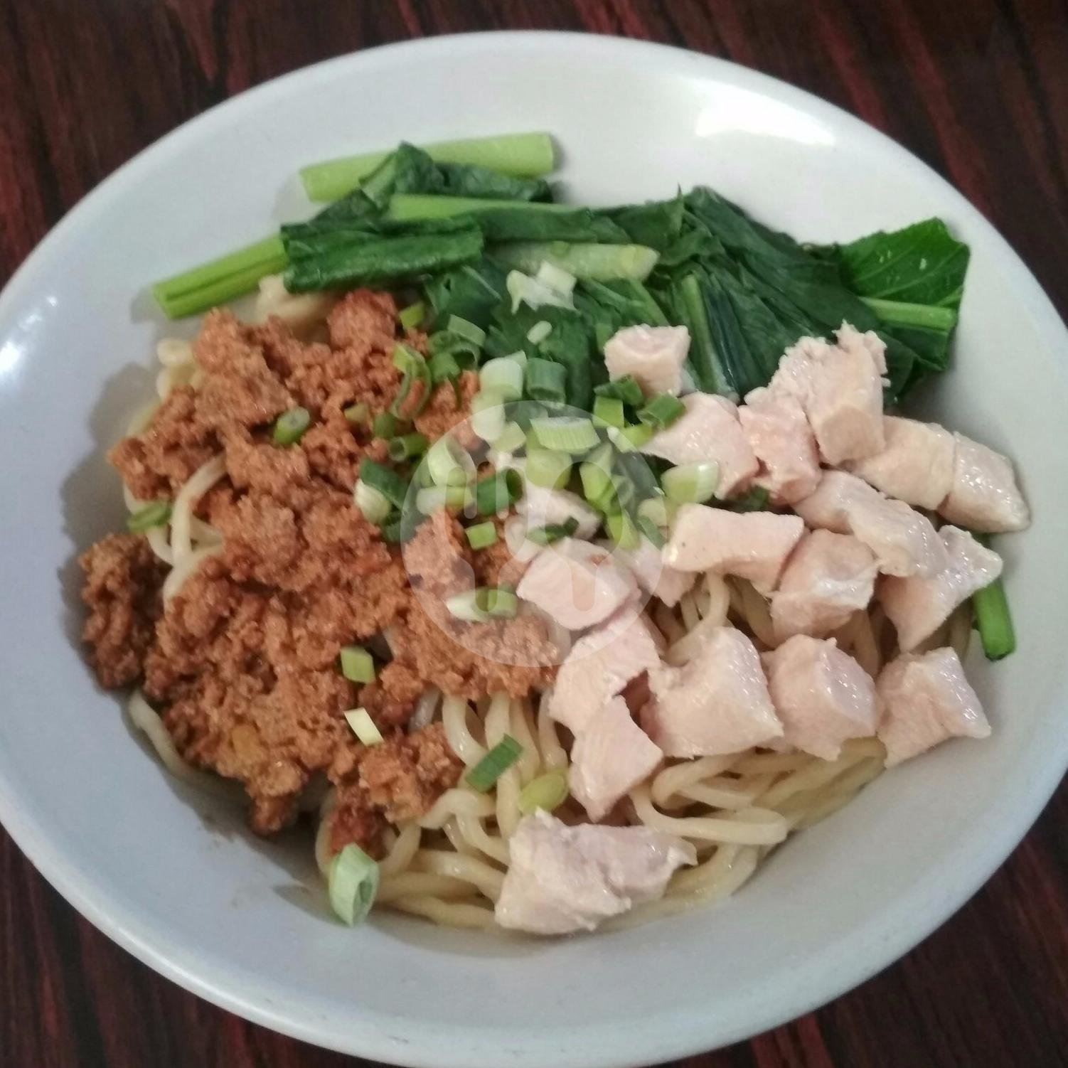 Bakmi Halus Ayam Polos Jumbo menu Bakmi Ksu, Garuda