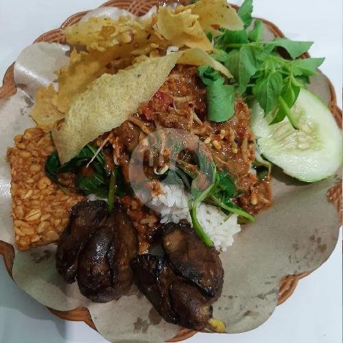 Sate Kol menu Sego Pecel Jambu Alas, Waru