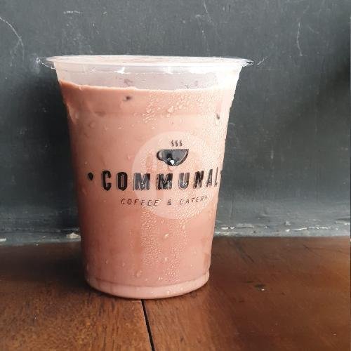 Es Coklat Susu Mint menu Communal Coffee & Eatery, Kertajaya
