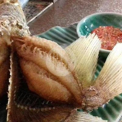Gurame Asem Manis menu Ikan Goreng Cianjur,  Lemahwungkuk