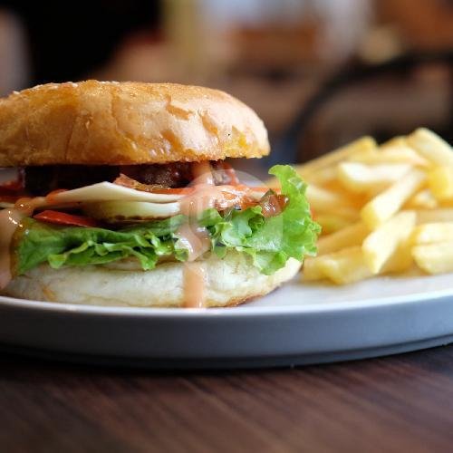 Gulai iga menu Madbottle Coffee, RE Martadinata