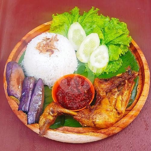 Ayam Rawit Batokok + Nasi menu Pecel Lele Bang Toyib, Andalas