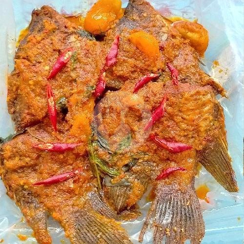 Nasi Dus Ayam Bakar menu Dapoer Cabe Suroboyo, Tandes