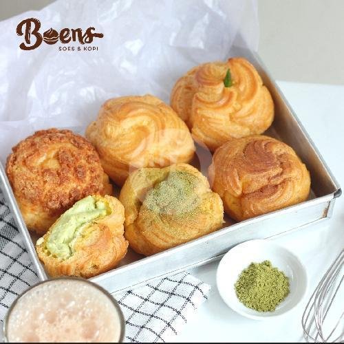 White Almond menu Boens Soes, Cisanggiri