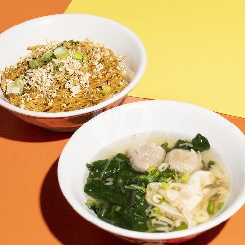 Yamin Manis menu Mie Bakso Suryani (Baso Sapi Cihampelas), Bandung Kulon