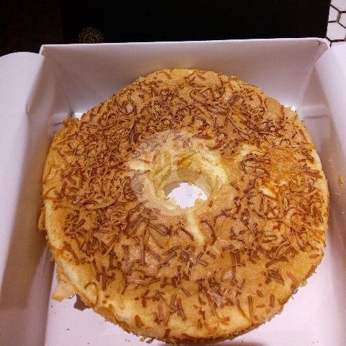 Proll Tape Raisin Cheese Box menu Pelangi Oleh Oleh, Singosari