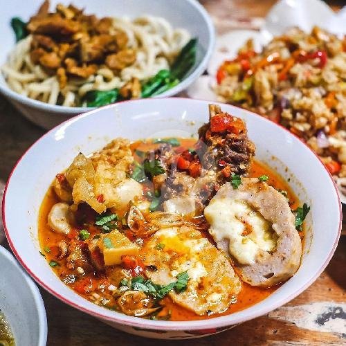 Nasi Goreng Ayam Telor Bakso+Nutrisari/Es Teh Manis menu Kedai G28, Ayam Geprek Sumur Bandung