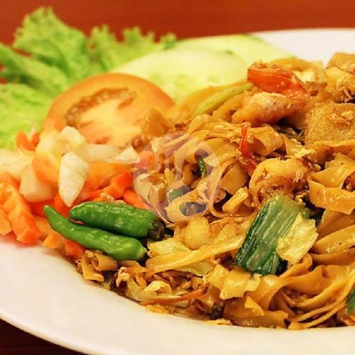 Kwetiau Goreng menu Mie Baso Padasuka, Cibanjaran