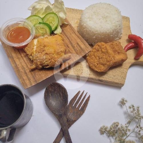 Paket Hemat Ayam Geprek menu Ayam Goreng Sambal Jodo, Kejaksan