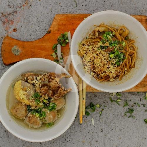 1 Porsi Mie Baso menu Mie Baso Cicim Putra, Tawang