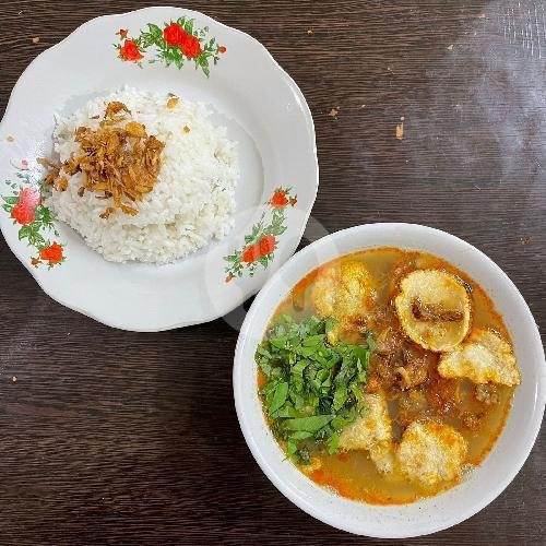 Soto Betawi Isi Ayam Kuah Santan menu Soto Betawi H Umar Idris, Slipi