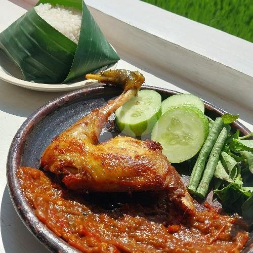 Nasi + Ayam Kampung ASLI Bakar menu Waroeng Enom, Comal