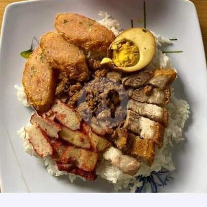 Review Menarik Bakmie KIM AN di Resinda: Surga Kuliner di Karawang