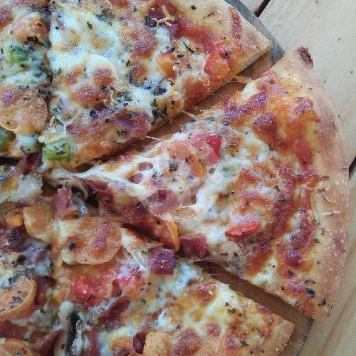 Personal Green Chicken menu Pizza Dante Semarang