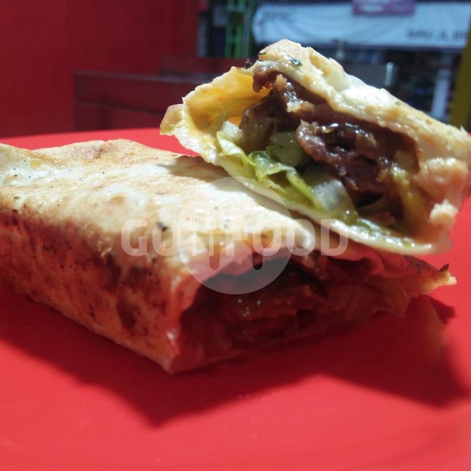 Kebab Besar menu Lucky Kebab, ISI