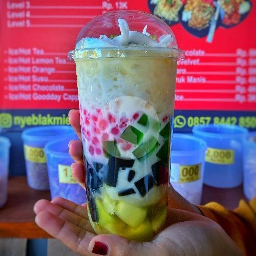 Review Menarik NYEBLAK MIE TEH DEWI: Seblak Autentik di Rogojampi, Banyuwangi